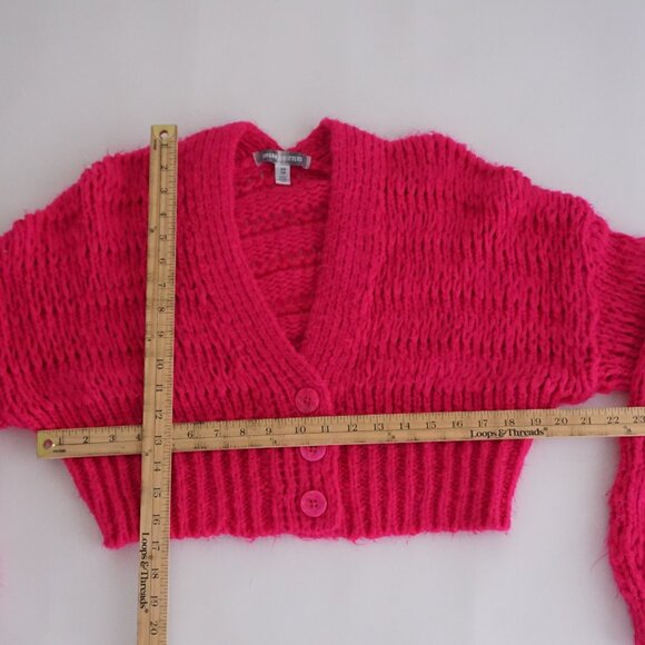 Urban Outfitters Hot Pink Chunky Knit Cardigan Bubble Sleeve Bold Barbie XS - Picture 3 of 9